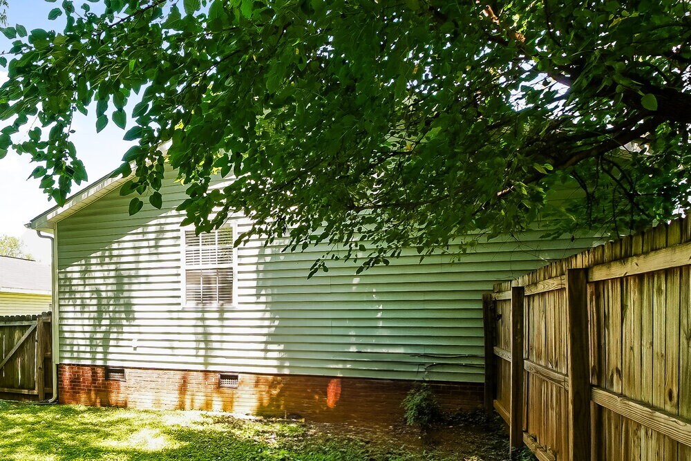 Building Photo - 1016 Harrill St