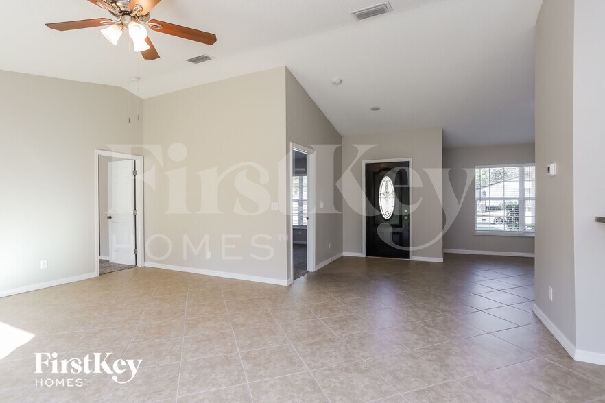 Building Photo - 1860 Kim Acres Ln