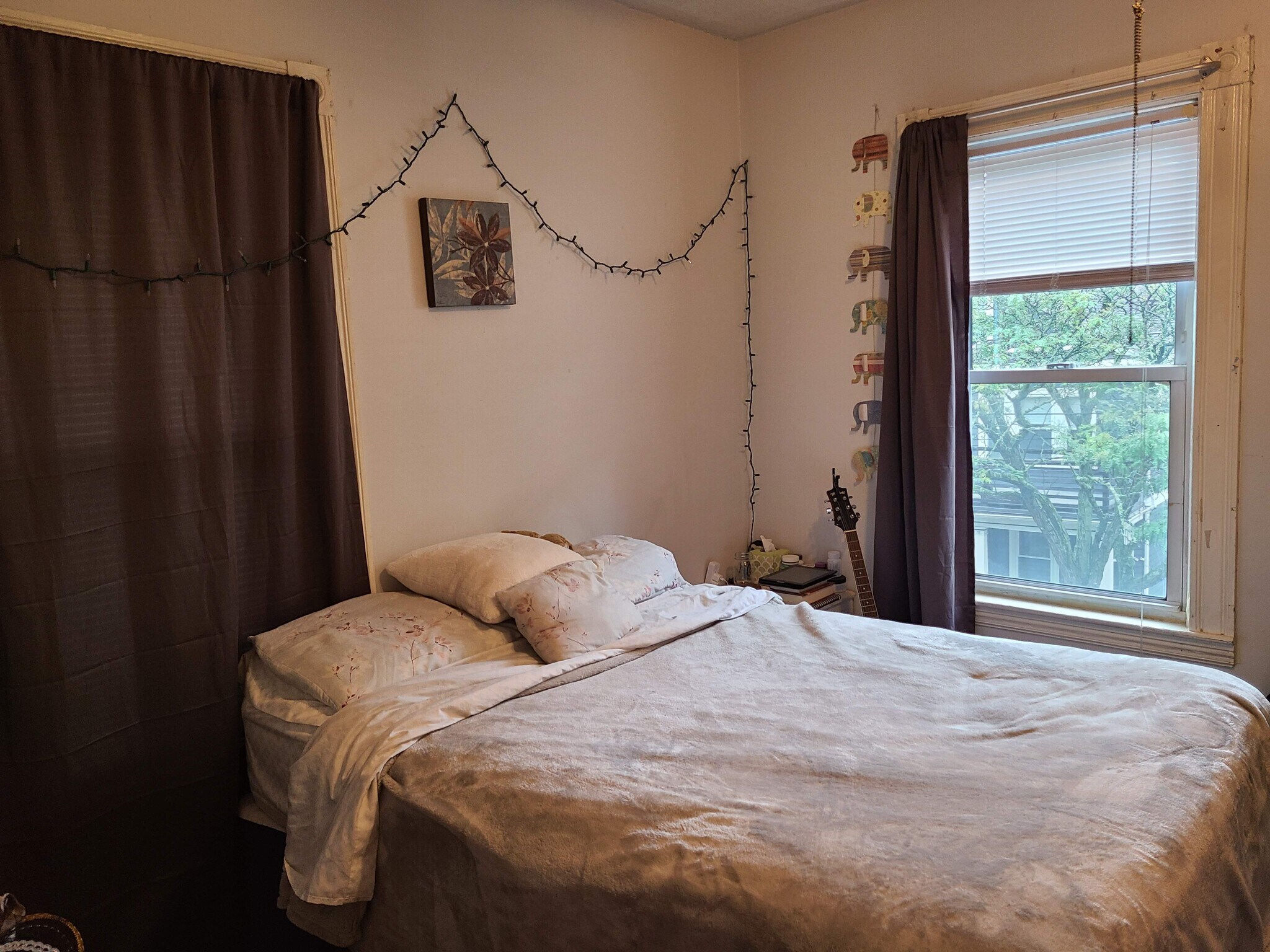 Bedroom - 42 Belknap St