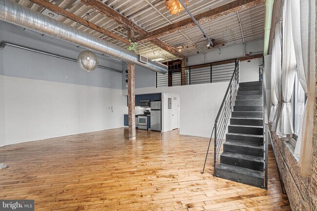 Building Photo - 428 N 13th St