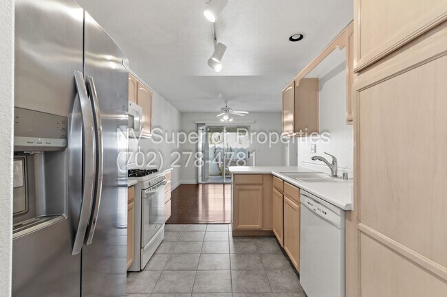 Building Photo - 2900 Soda Creek Ln