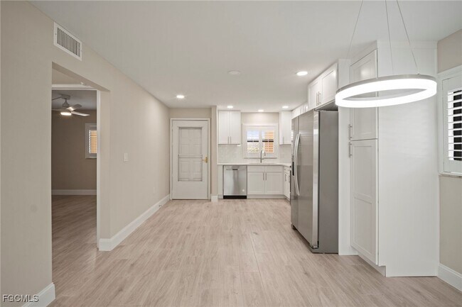 Building Photo - 16380 Dublin Cir