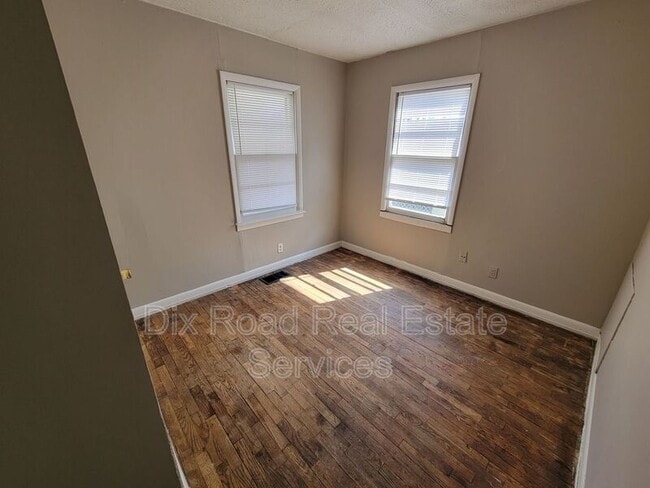 Building Photo - 2029 Pater Ave