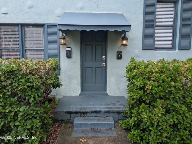 Building Photo - 2703 Myra St