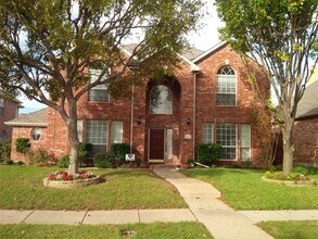 Building Photo - 411 Mainsail Dr