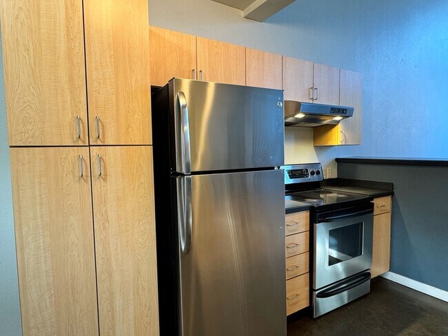 Building Photo - 2400 Welton St