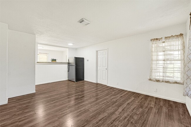 Building Photo - 3626 Yosemite St