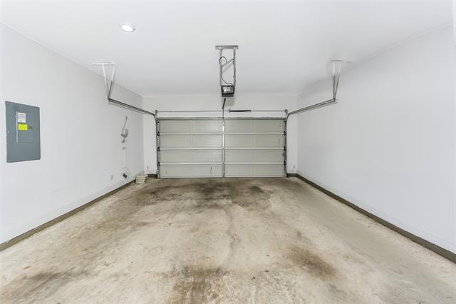 Building Photo - 1417 Eagle Feather Way