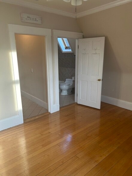 Building Photo - 160 Washington St