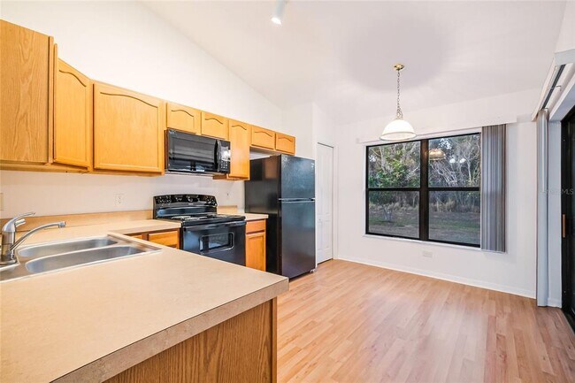 Building Photo - 2763 Athens Dr