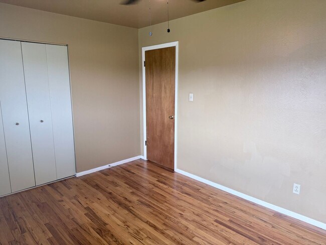 Building Photo - 1419 Prado Dr