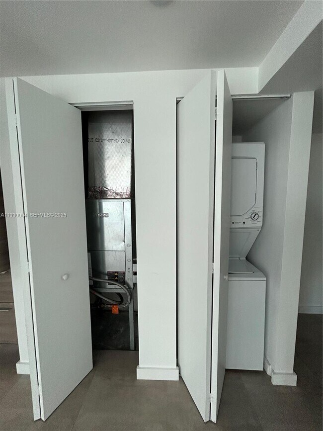 Building Photo - 1300 S Miami Ave