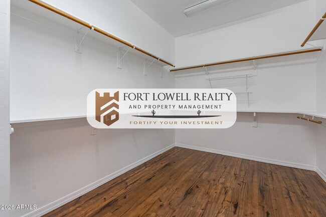 Building Photo - 13354 W San Miguel Ave