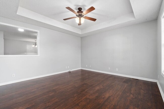Building Photo - Updated Three Bedroom Ranch!