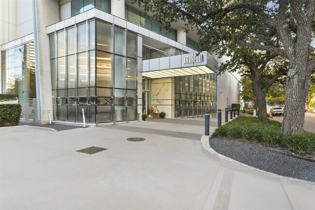 Primary Photo - 4521 San Felipe St