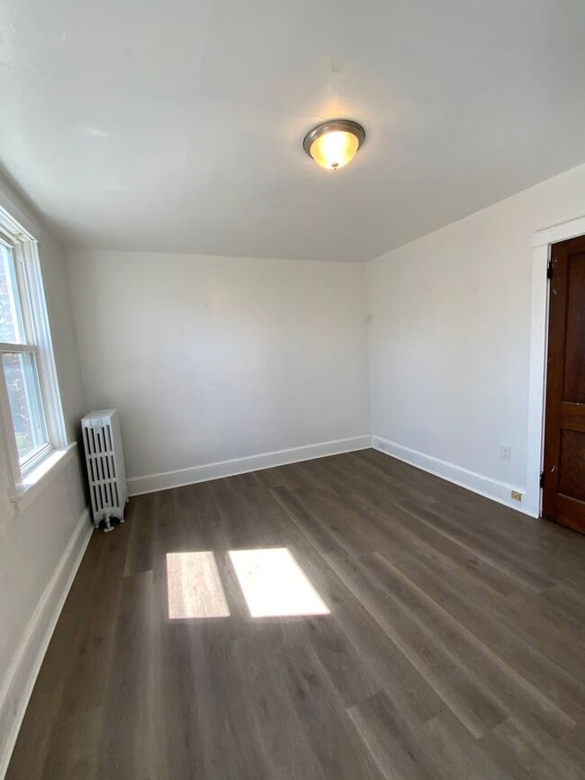 Building Photo - 674 St Joseph St