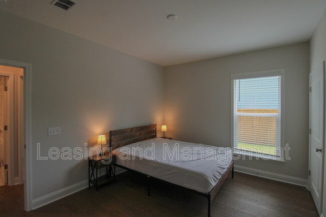 Building Photo - 2066 Cousteau Ct