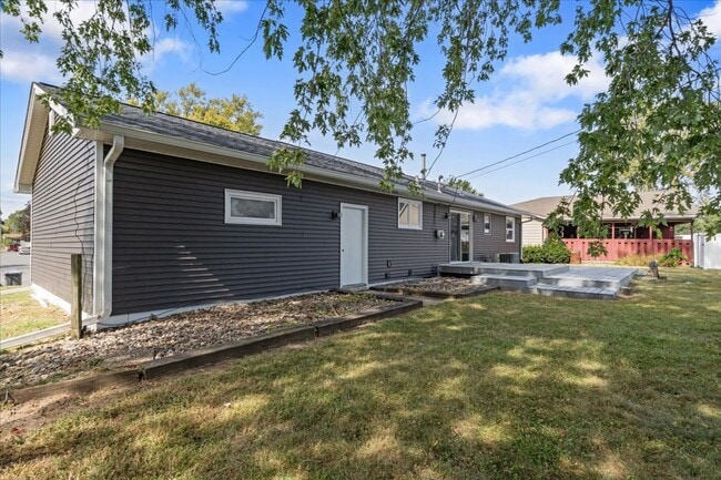 Building Photo - 3 Bedroom Rental in Milan