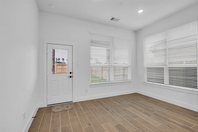 Building Photo - 12846 Meadow Wind Wy