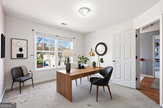 Building Photo - 5440 Village View Ln SW