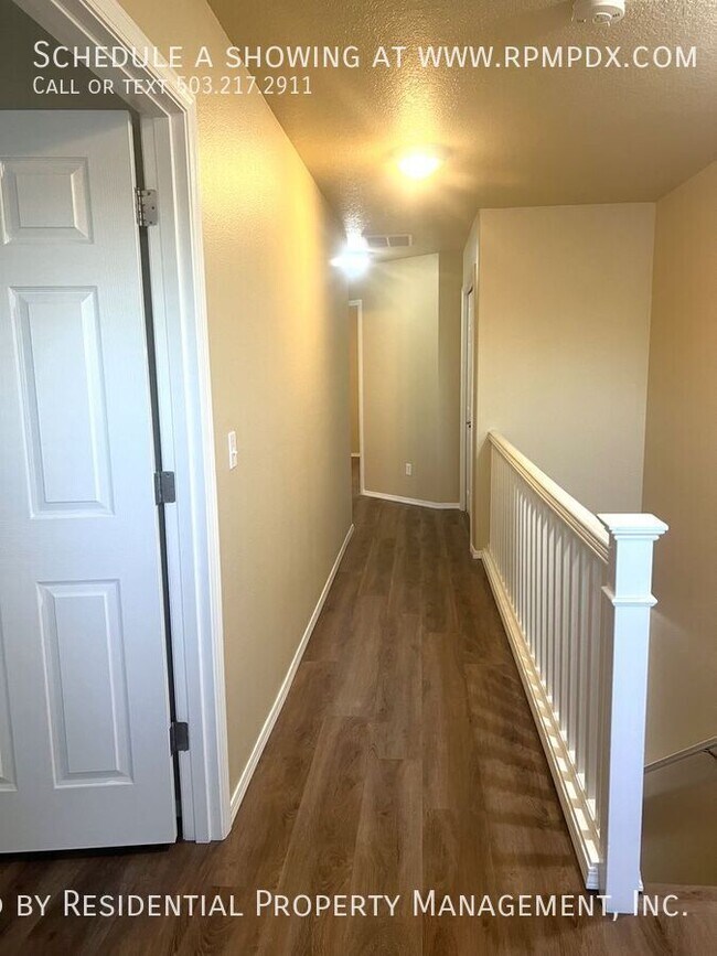 Building Photo - 17284 SW Pleasanton Ln