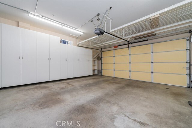 Building Photo - 37 Olivewood