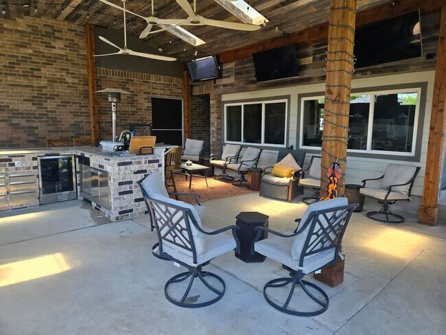 Building Photo - 209 Hardwicke Ln