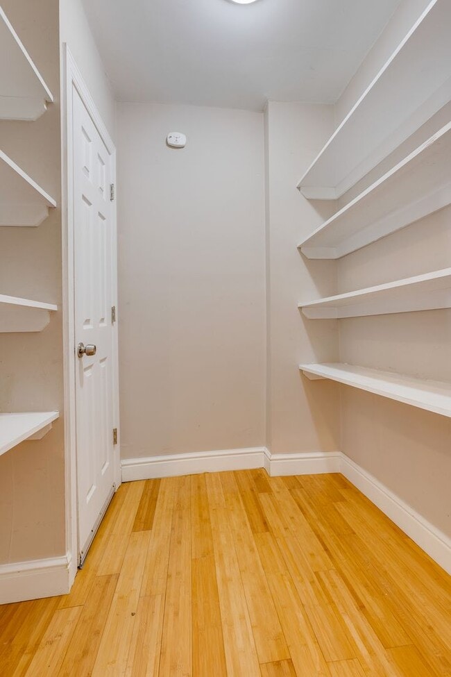 Building Photo - AVAILABLE JUNE 2026 - Spacious 4 Bedroom, 2 Bath Home Minutes from East Carson!