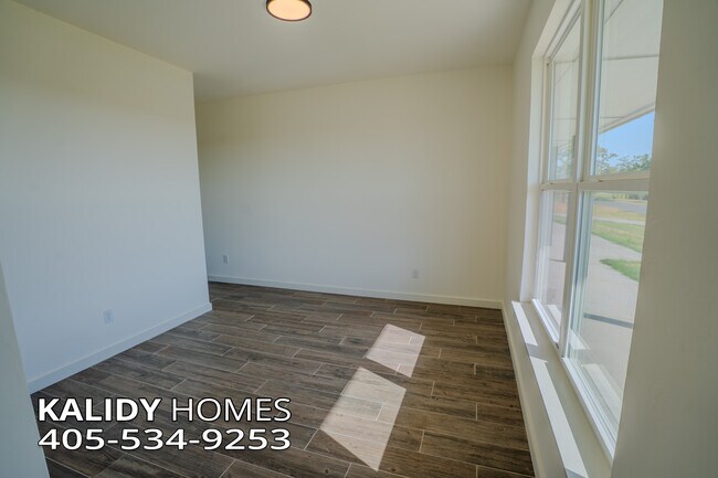 Building Photo - 1871 Kalidy Dr