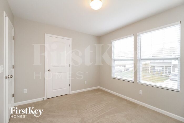 Building Photo - 4121 Medina Ct