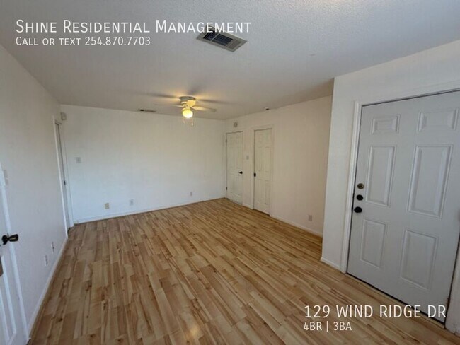 Building Photo - 129 Wind Ridge Dr