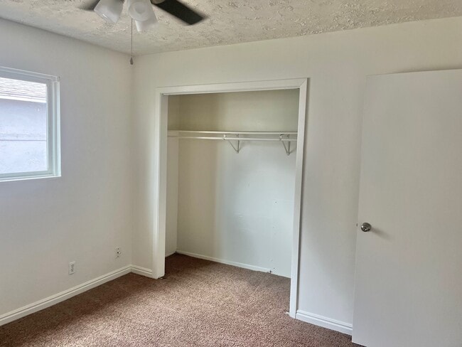 Building Photo - 610 S 200 E