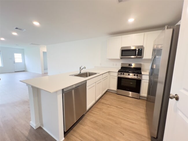 Building Photo - 18547 Cepagatti Dr