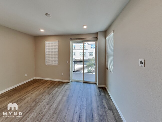 Building Photo - 1502 Cherry Cir