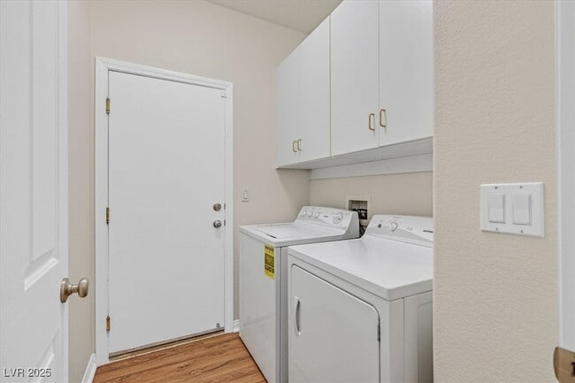Building Photo - 1813 Puerto Way