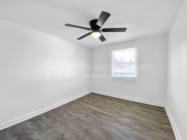 Building Photo - 4802 Locust Ave
