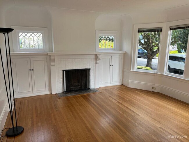 Building Photo - 230 Santa Ana Ave