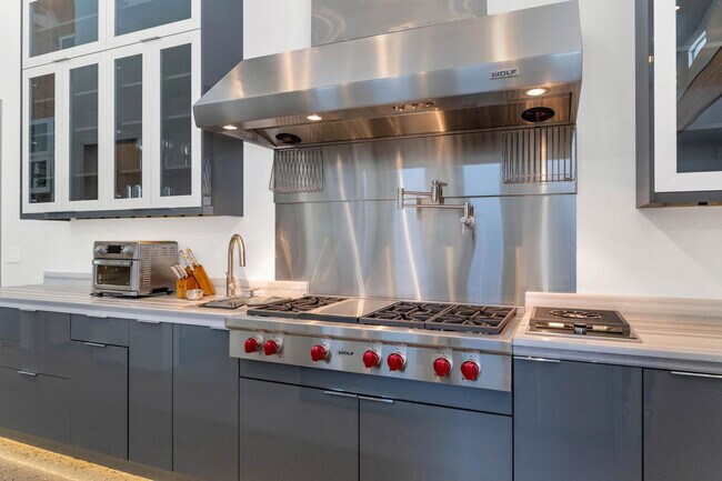 Building Photo - 4912 N 45th St