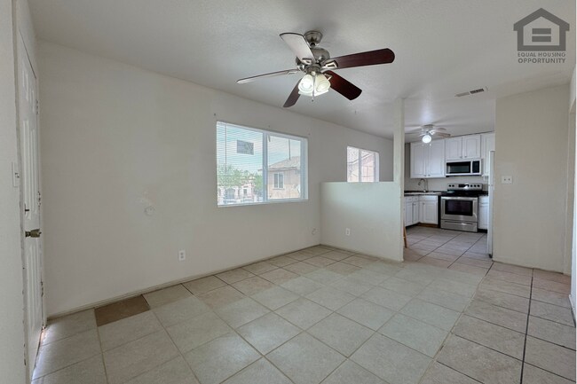 Building Photo - 641 N 30th St