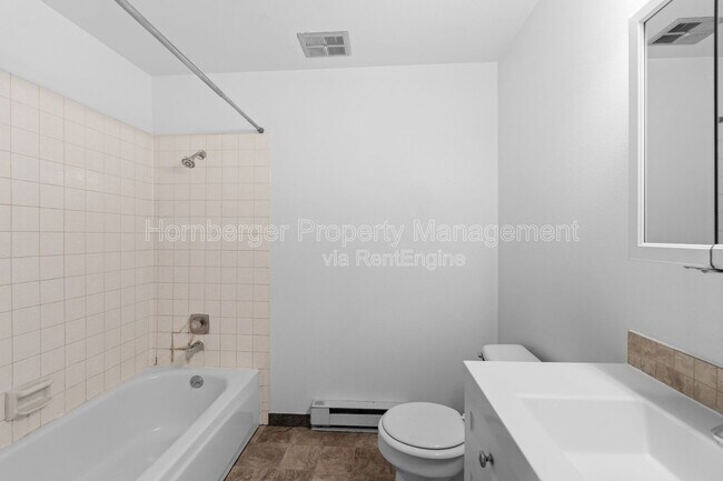 Building Photo - 2807 E Boone Ave
