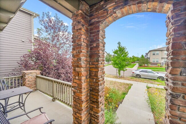 Building Photo - $2,850.00 - 3 Bedrooms, 2.5 Bathrooms, Sin...