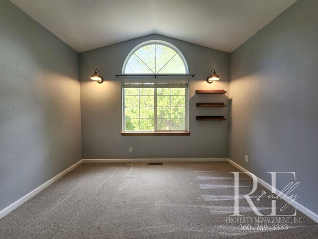 Building Photo - Forest-Edged Retreat with Pasture Access –...