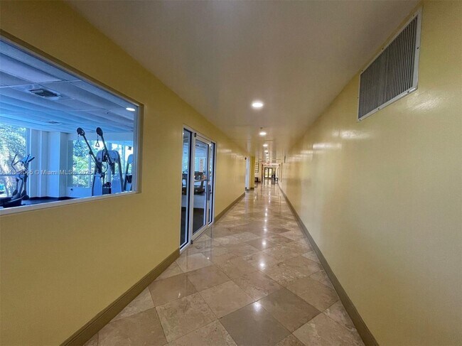 Building Photo - 3500 Coral Wy