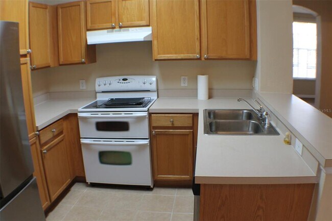 Building Photo - 3336 Santa Rita Ln