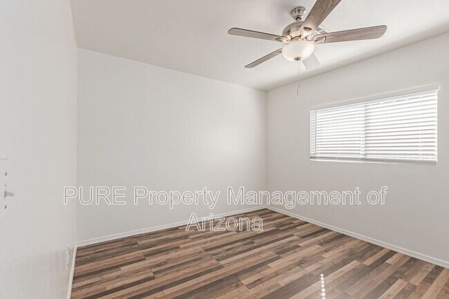 Building Photo - 8132 E Onza Ave