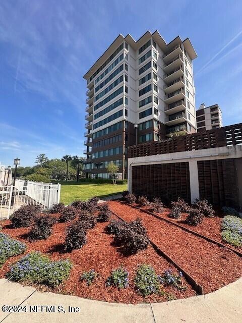 Building Photo - 6000 San Jose Blvd