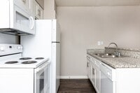 Building Photo - Lovato