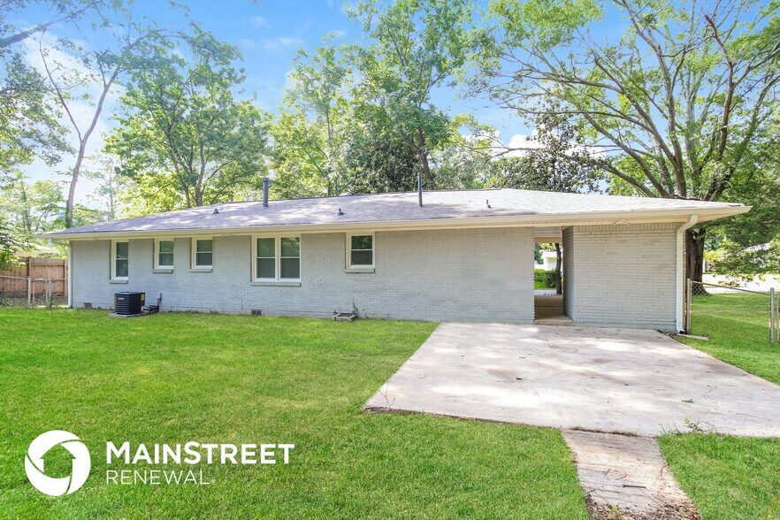 Building Photo - 3717 Loren Dr