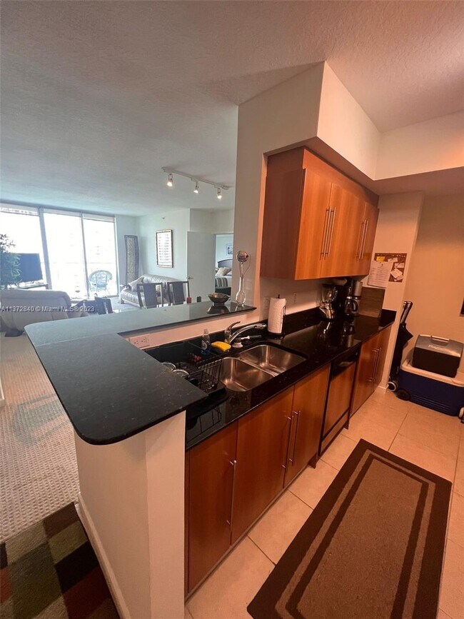 Building Photo - 325 S Biscayne Blvd