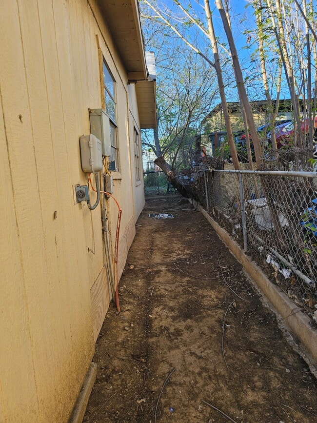 Building Photo - 3212 San Salvador St